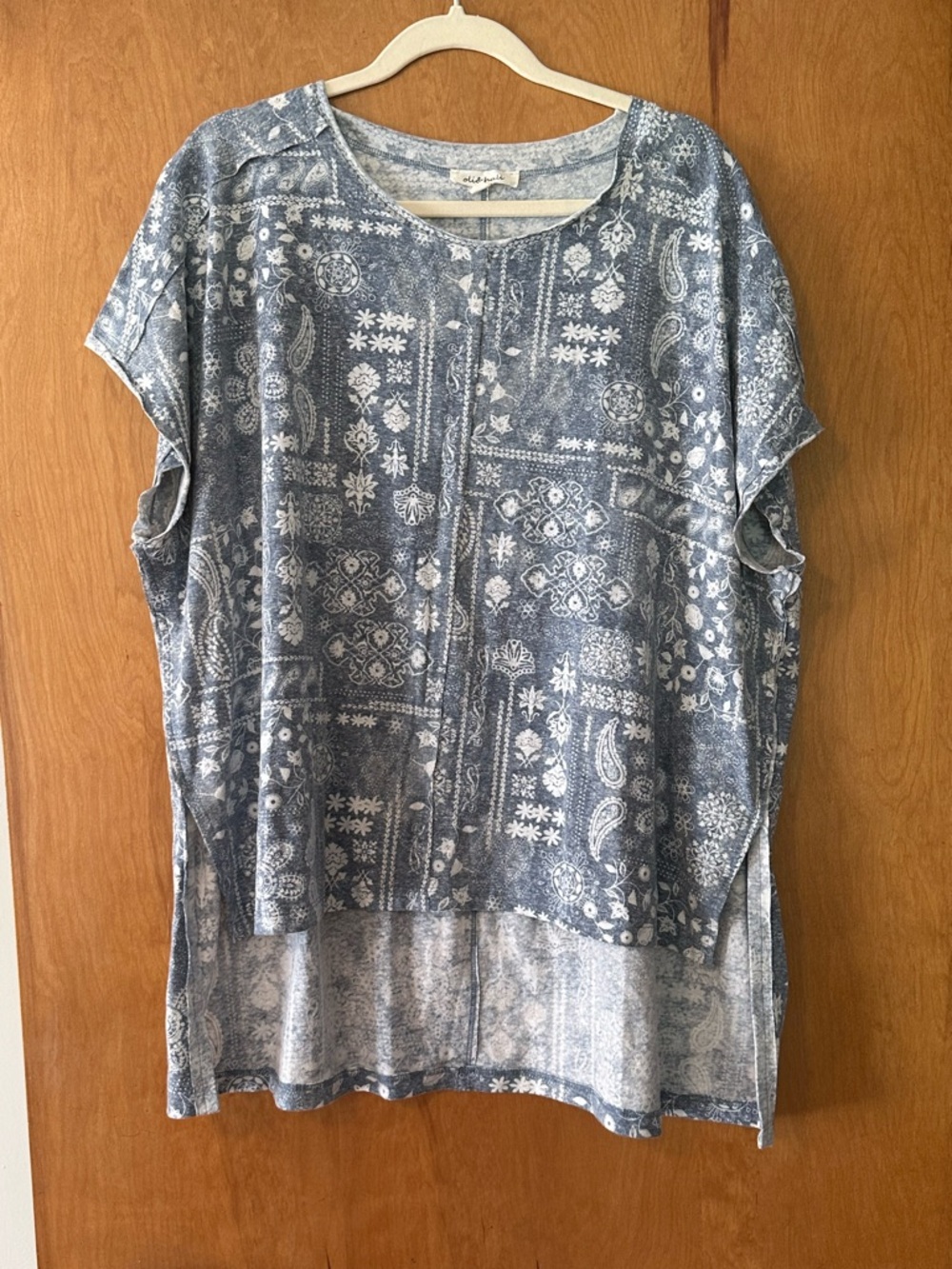 Oli & Hali Blue Paisley Mixed-Print Short Sleeve Tunic
